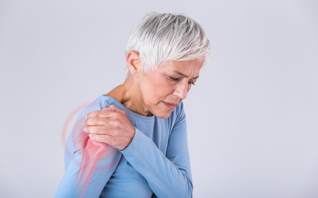 Rotator Cuff Tear Symptoms: What Shoulder Pain Could Be Telling You